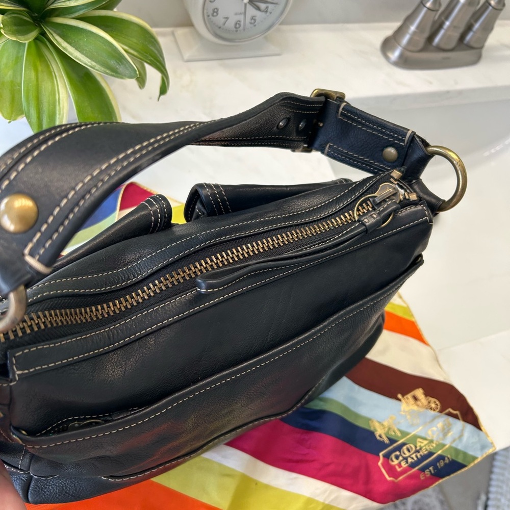 Coach Black Turnlock vintage  10328 Leather Shoulder Bag - Picture 6 of 16